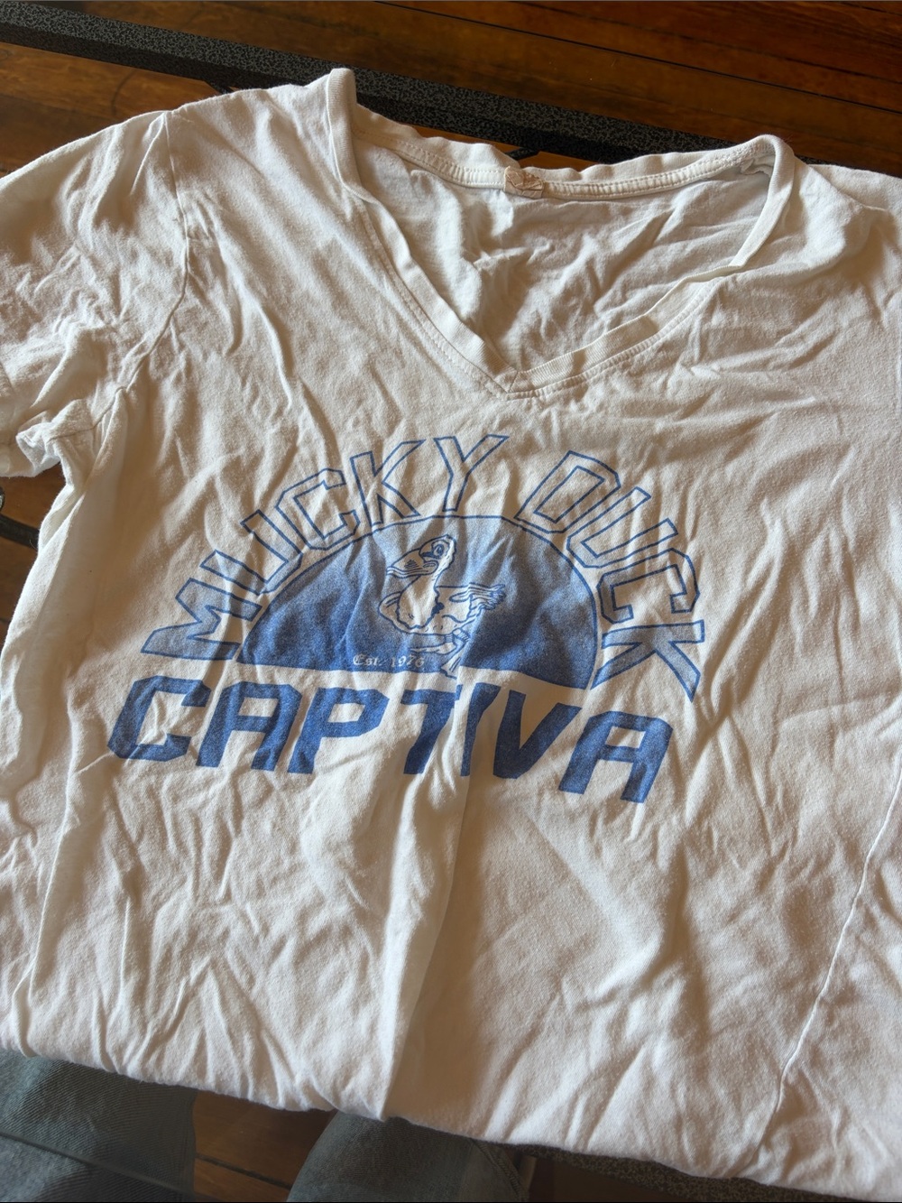 White 'Captiva' Kids Graphic V-Neck Shirt - Blue Print